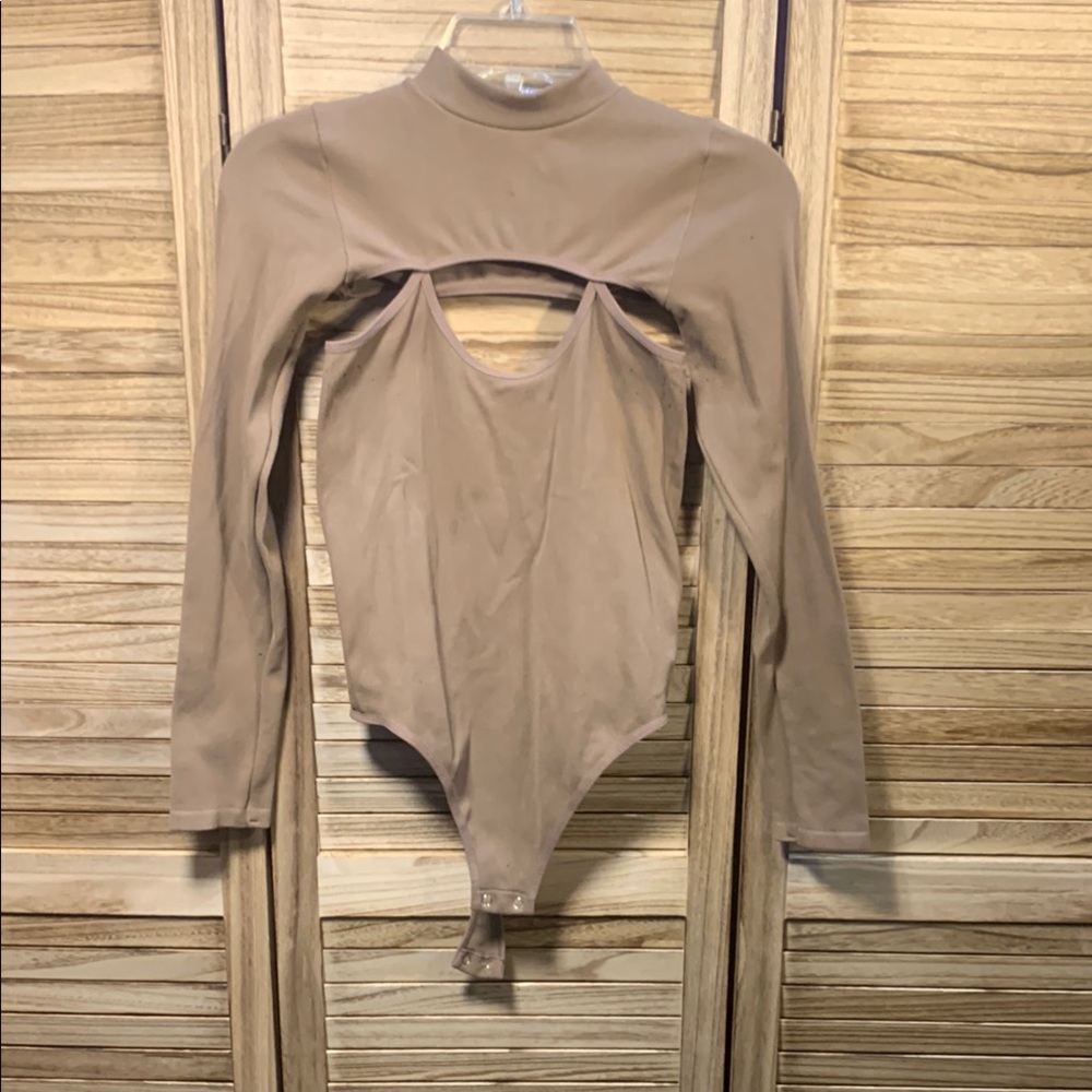 Anwnd Tan Long Sleeve Bodysuit With Connected Long Sleeves Size M